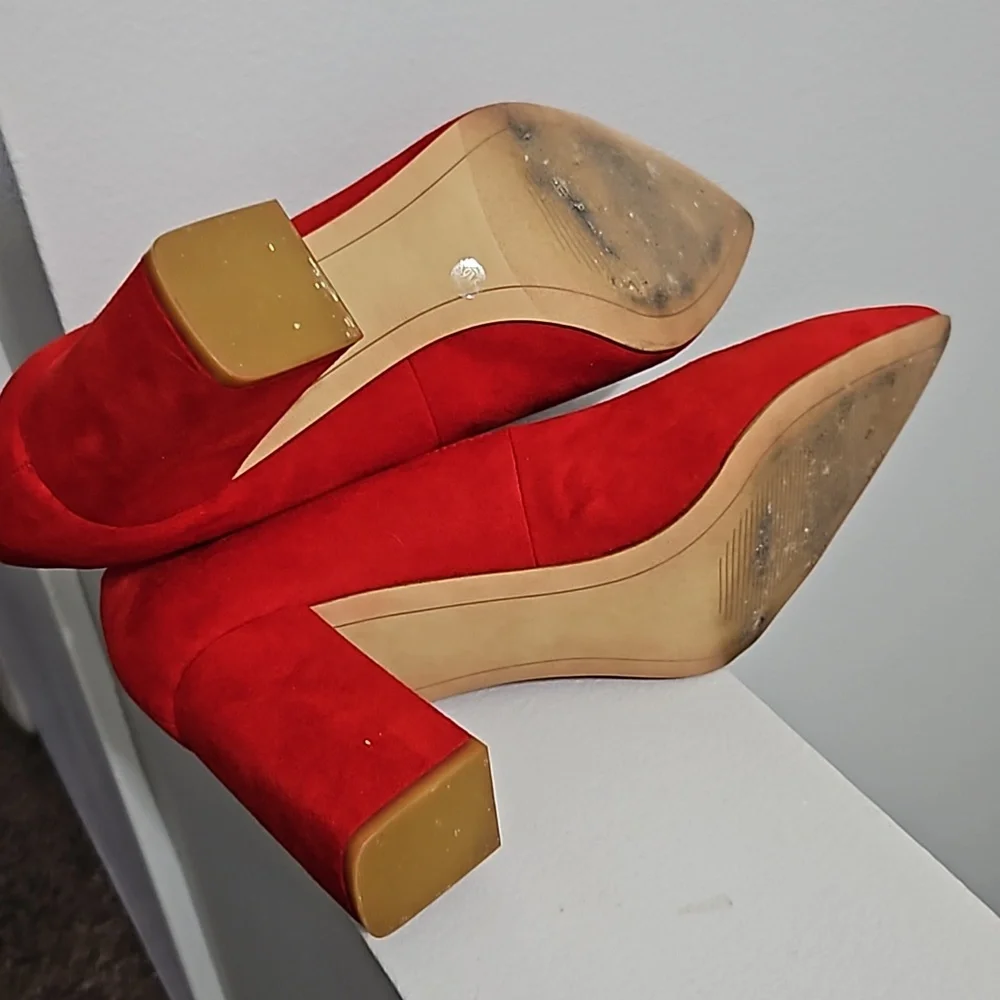 I.N.C International Concepts Bahiraf Red Lave Suede Pump Sz. 9 - Picture 5 of 5